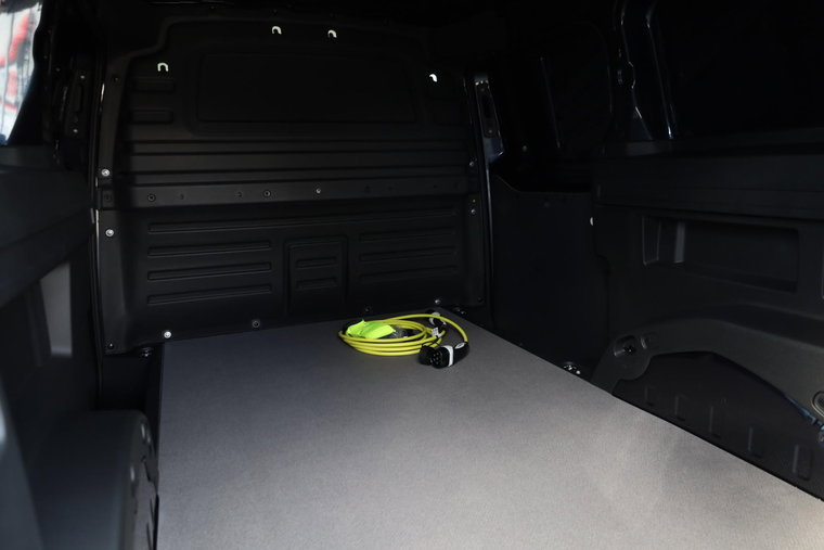 Vehicle Image 32