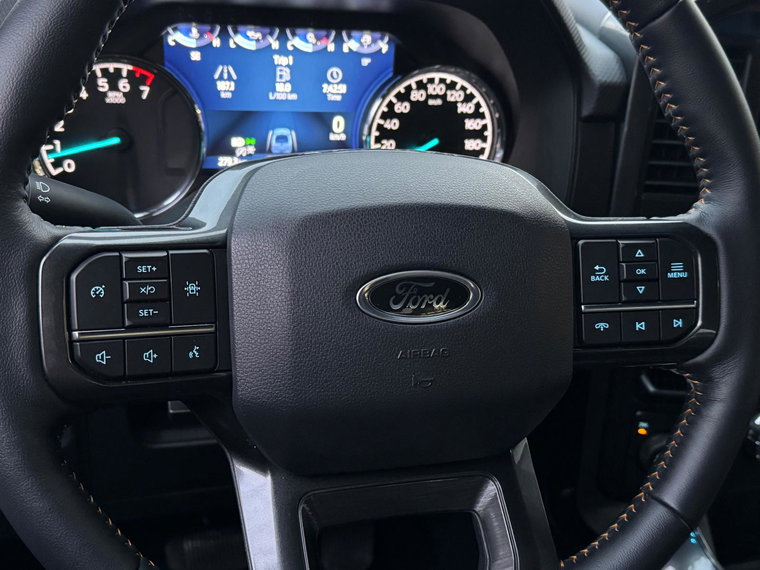 Vehicle Image 33