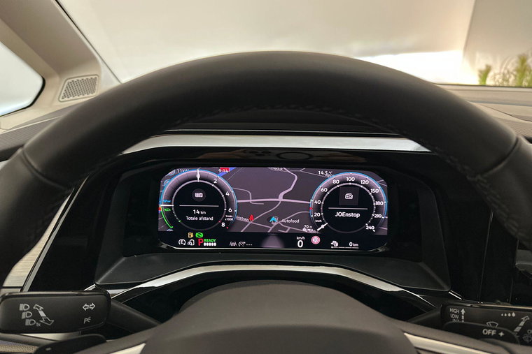 Vehicle Image 22
