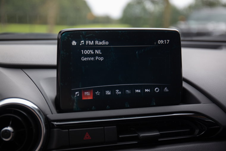 Vehicle Image 12