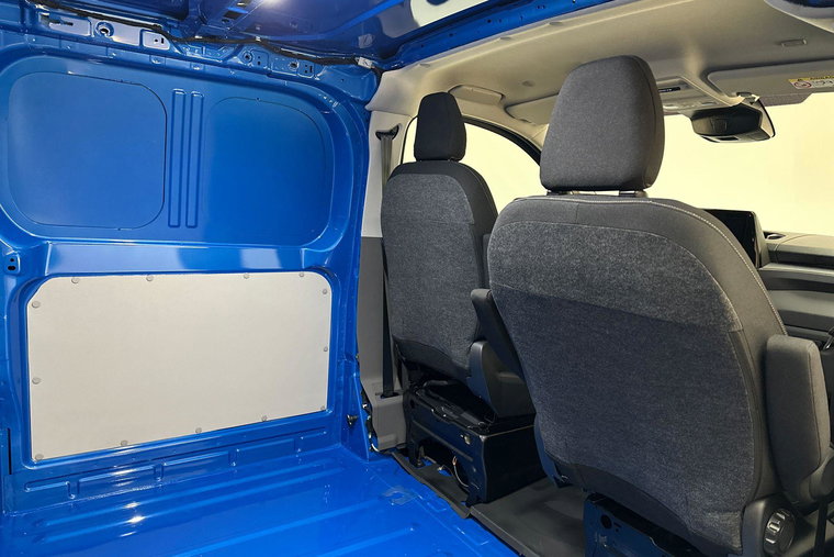 Vehicle Image 26