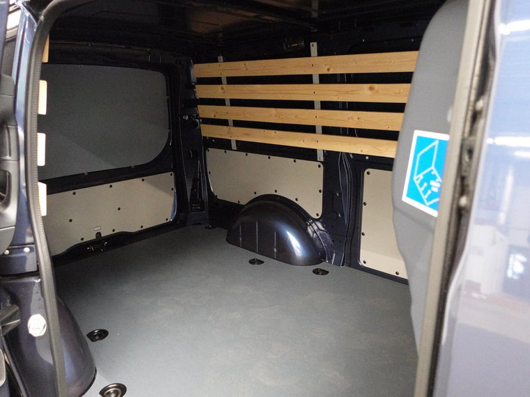 Vehicle Image 31