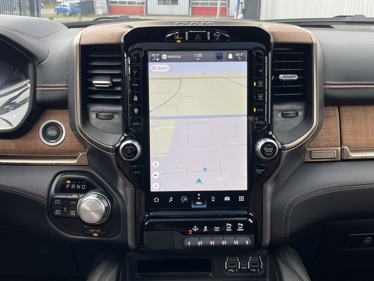 Vehicle Image 38