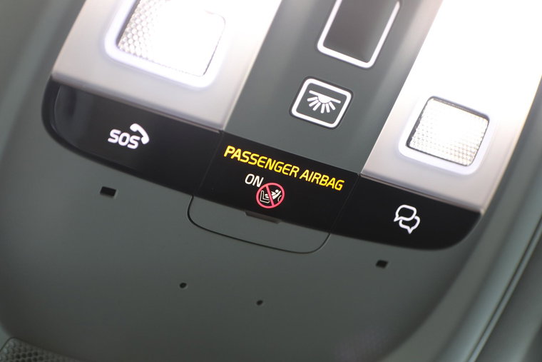 Vehicle Image 32