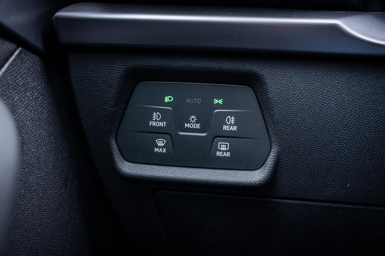 Vehicle Image 48