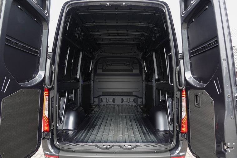 Vehicle Image 21