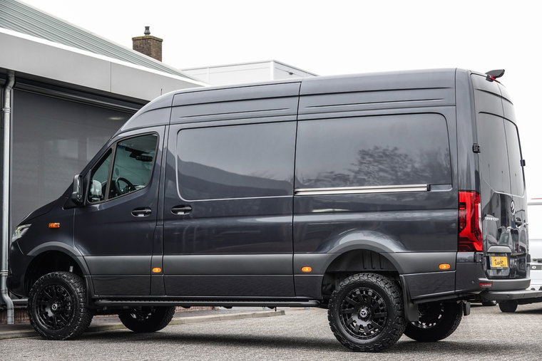 Vehicle Image 22