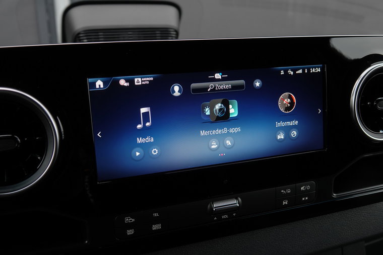 Vehicle Image 37