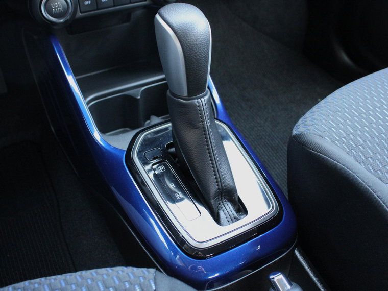 Vehicle Image 16