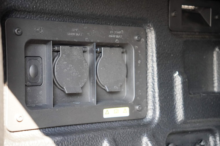 Vehicle Image 26