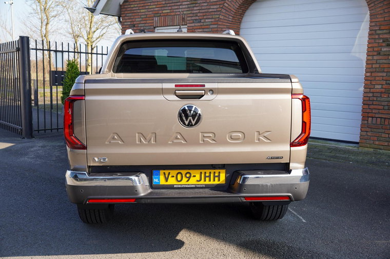 Vehicle Image 27
