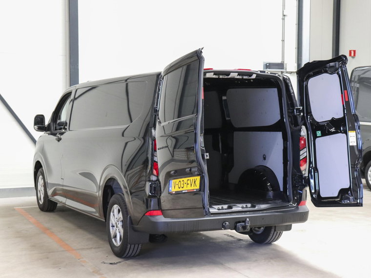 Vehicle Image 36