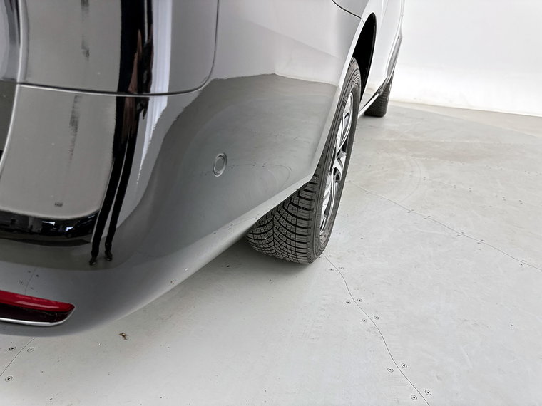 Vehicle Image 38