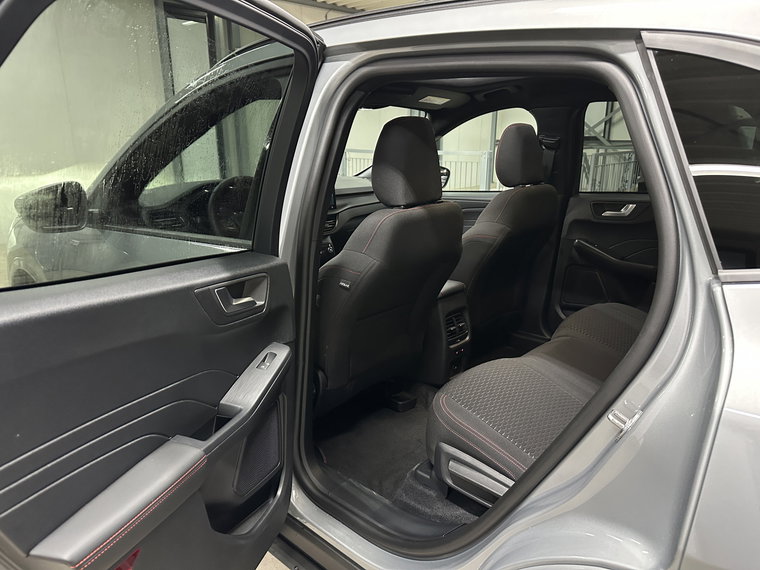 Vehicle Image 26