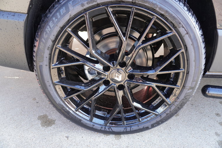 Vehicle Image 13