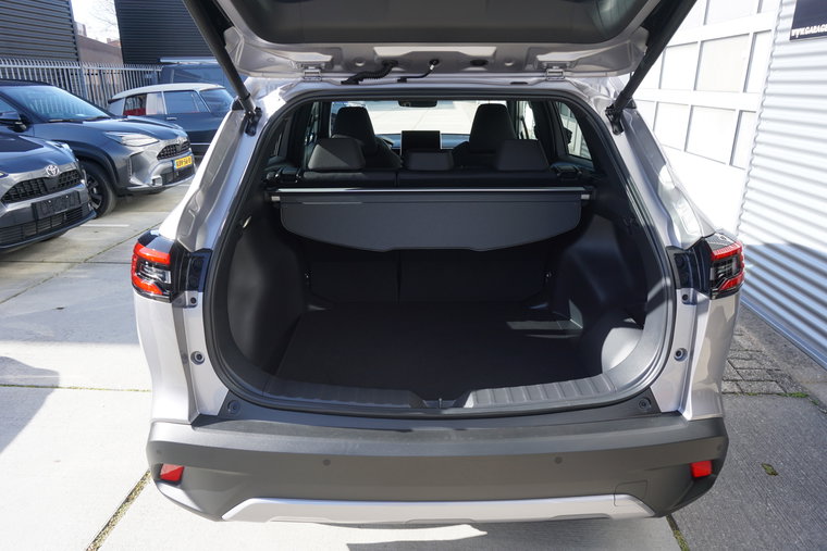 Vehicle Image 10