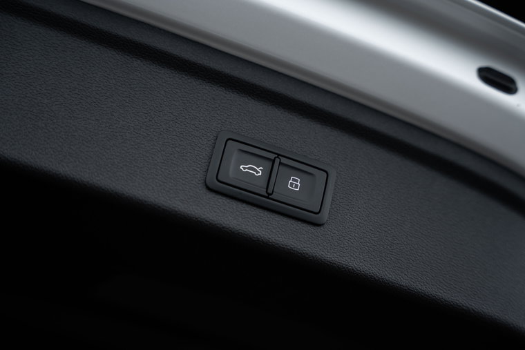 Vehicle Image 52