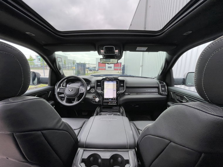 Vehicle Image 45