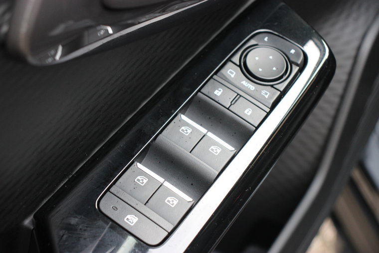 Vehicle Image 31