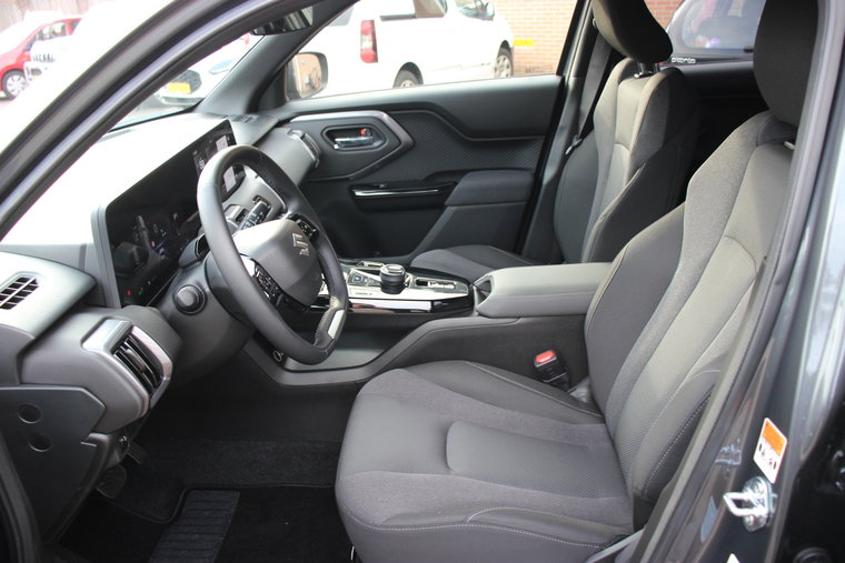 Vehicle Image 7