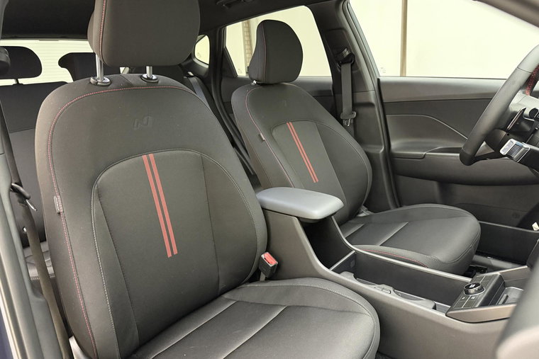Vehicle Image 13