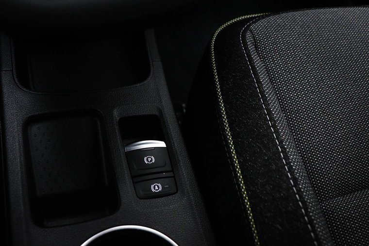 Vehicle Image 35
