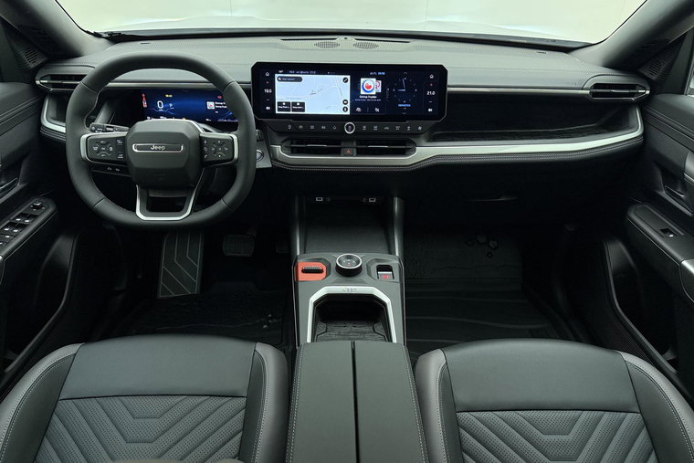 Vehicle Image 21