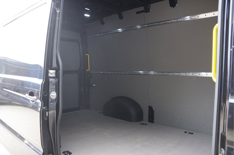 Vehicle Image 39