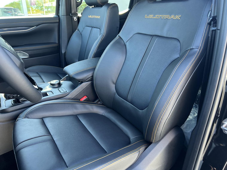 Vehicle Image 33