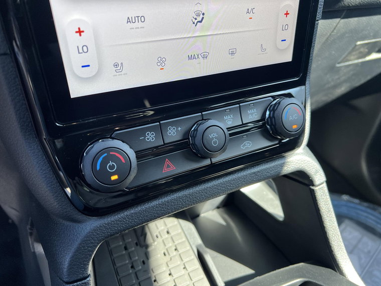 Vehicle Image 37