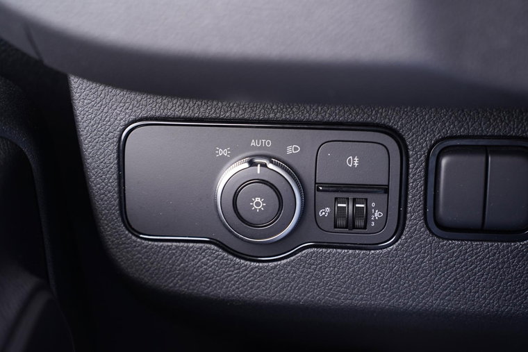 Vehicle Image 48