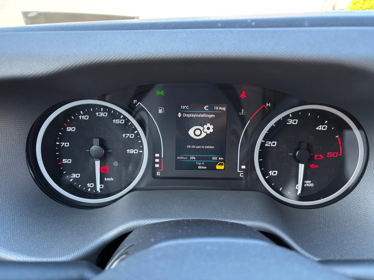 Vehicle Image 36