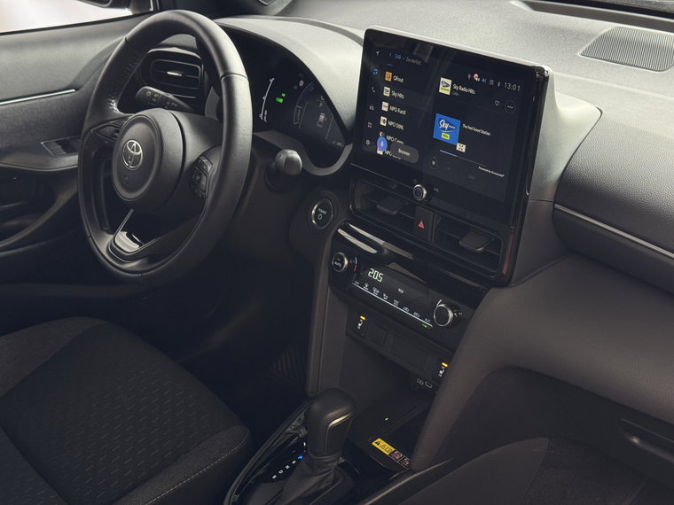 Vehicle Image 32