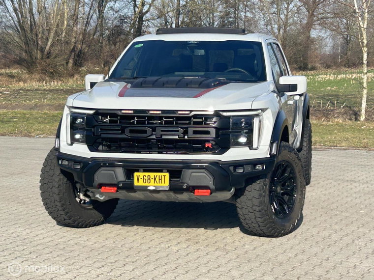Vehicle Image 37
