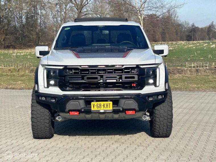 Vehicle Image 42