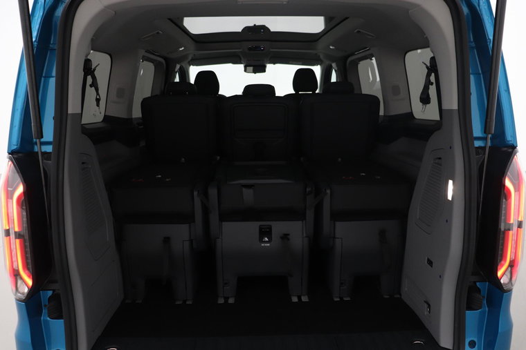 Vehicle Image 48