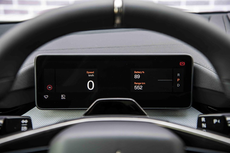 Vehicle Image 13