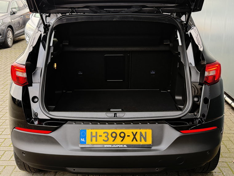 Vehicle Image 37