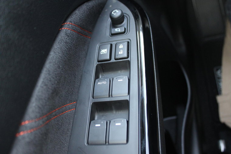 Vehicle Image 17