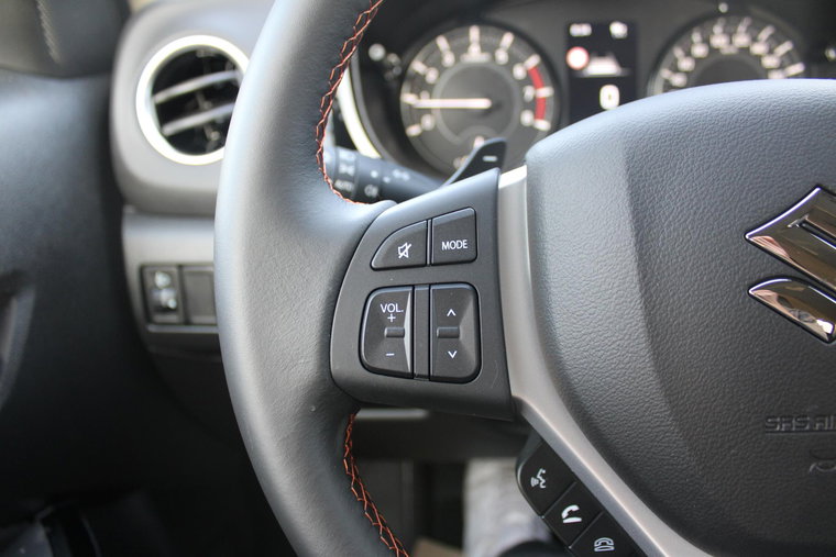 Vehicle Image 21