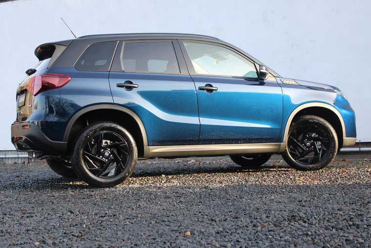 Vehicle Image 8