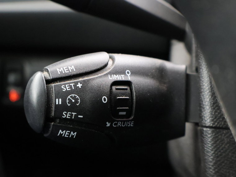 Vehicle Image 41