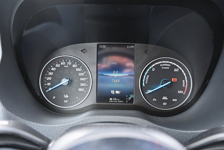 Vehicle Image 12