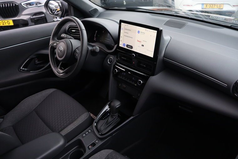Vehicle Image 13