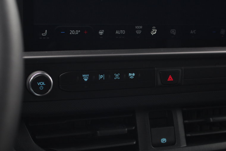 Vehicle Image 40