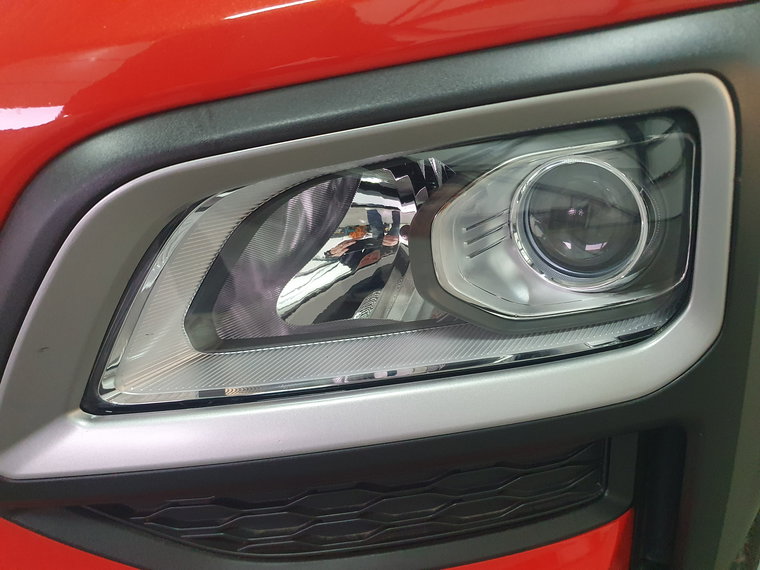 Vehicle Image 21
