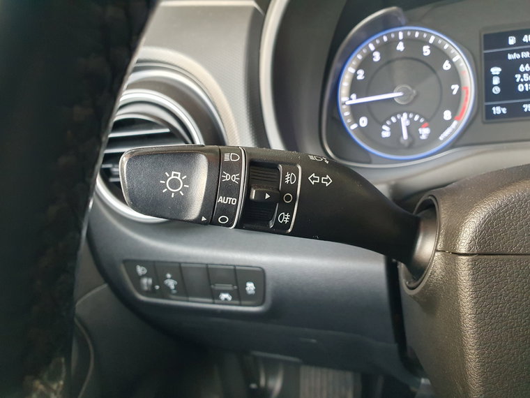 Vehicle Image 38
