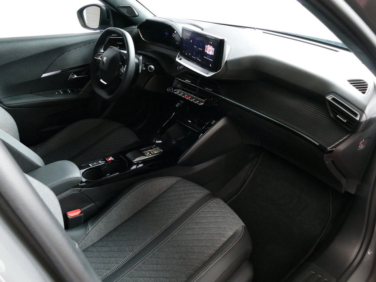 Vehicle Image 24