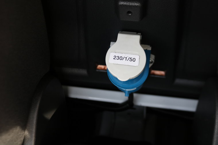 Vehicle Image 36