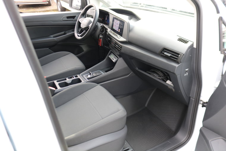 Vehicle Image 38